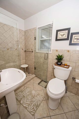 1140 S Weller Avenue, Springfield, MO 65804