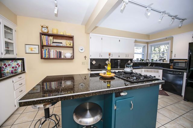 1140 S Weller Avenue, Springfield, MO 65804