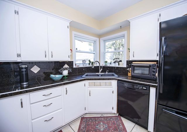 1140 S Weller Avenue, Springfield, MO 65804