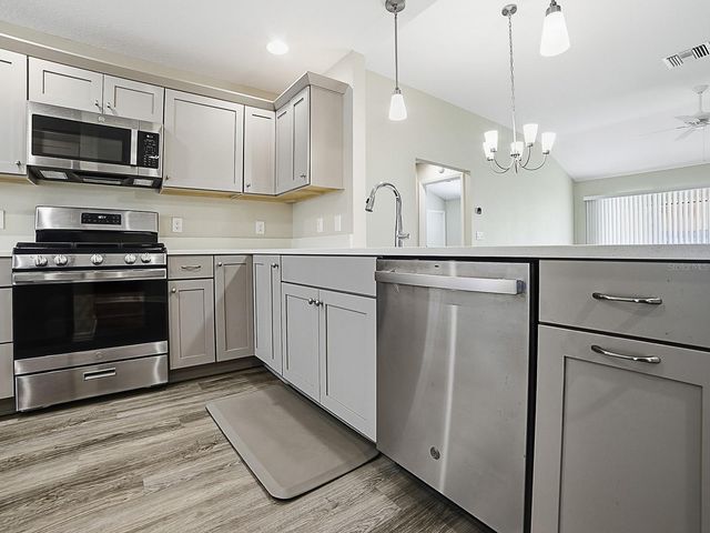 1896 MCMURTRIE LOOP, The Villages, FL 34762