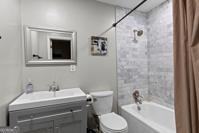 3727 Calmer Circle, East Point, GA 30344