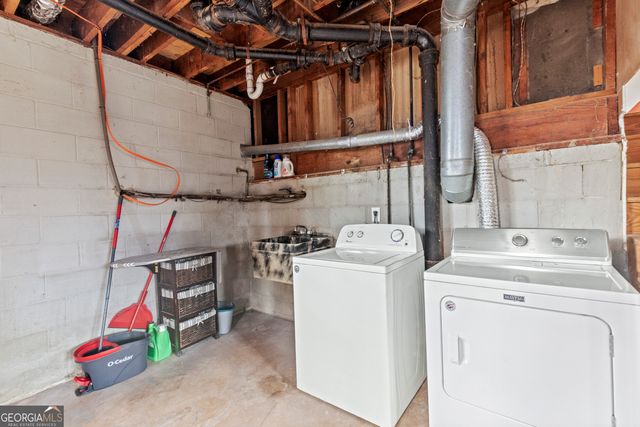 3727 Calmer Circle, East Point, GA 30344