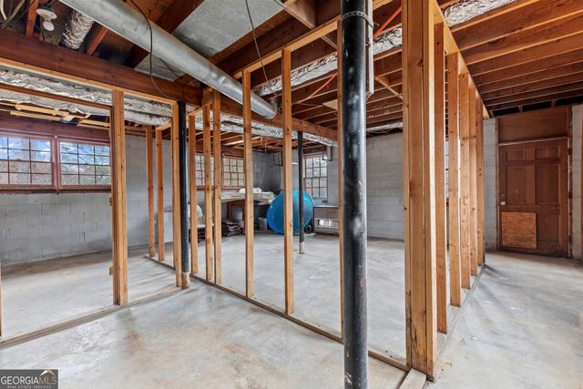 3727 Calmer Circle, East Point, GA 30344
