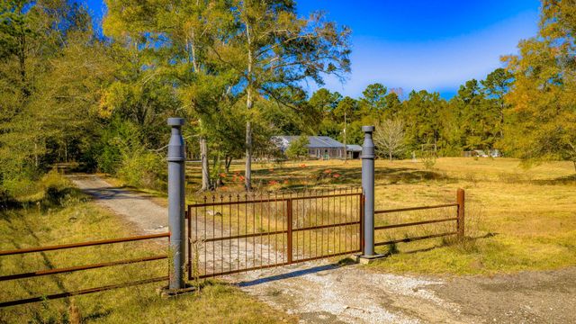 7101 Ireland Road, Silsbee, TX 77656