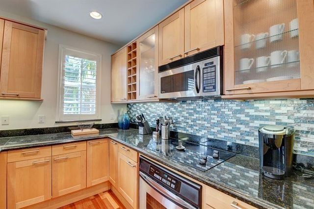 306 E Mallory Circle, Delray Beach, FL 33483