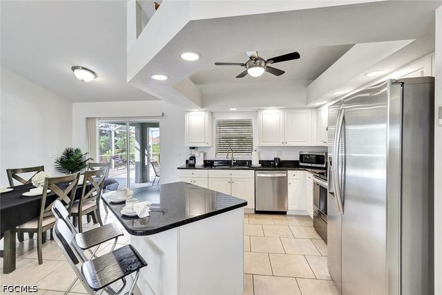 605 SW 13th ST, Cape Coral, FL 33991