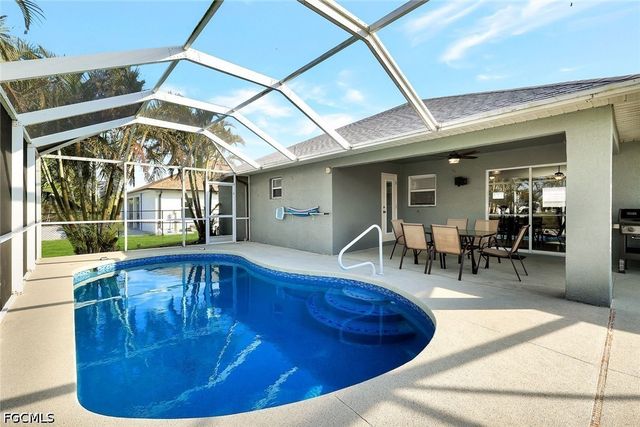 605 SW 13th ST, Cape Coral, FL 33991