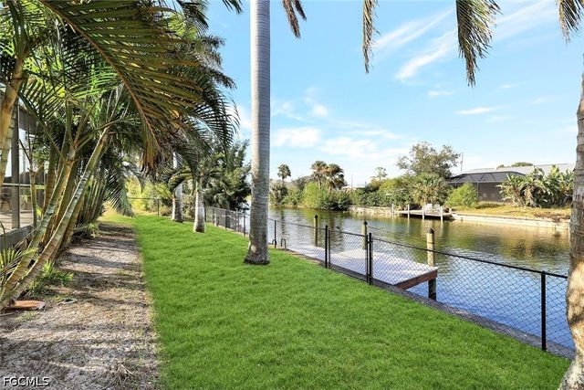 605 SW 13th ST, Cape Coral, FL 33991
