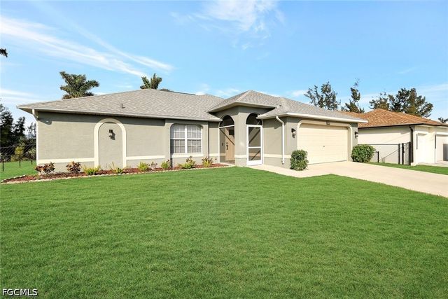 605 SW 13th ST, Cape Coral, FL 33991