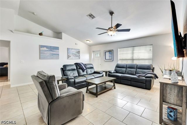 605 SW 13th ST, Cape Coral, FL 33991