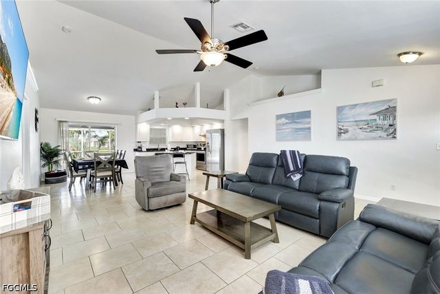 605 SW 13th ST, Cape Coral, FL 33991
