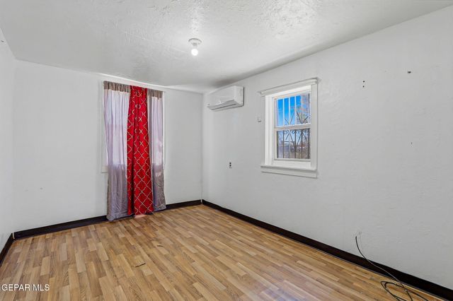 7688 Garden Place, El Paso, TX 79915