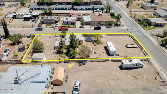 7688 Garden Place, El Paso, TX 79915