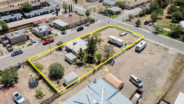 7688 Garden Place, El Paso, TX 79915