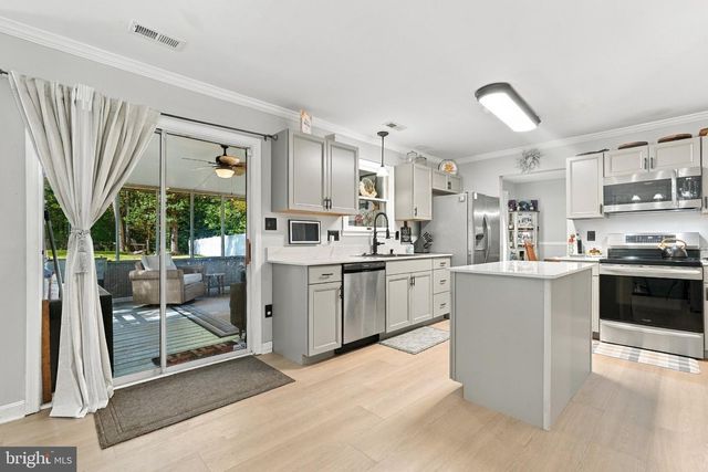 21271 SCARBOROUGH DR, Lexington Park, MD 20653