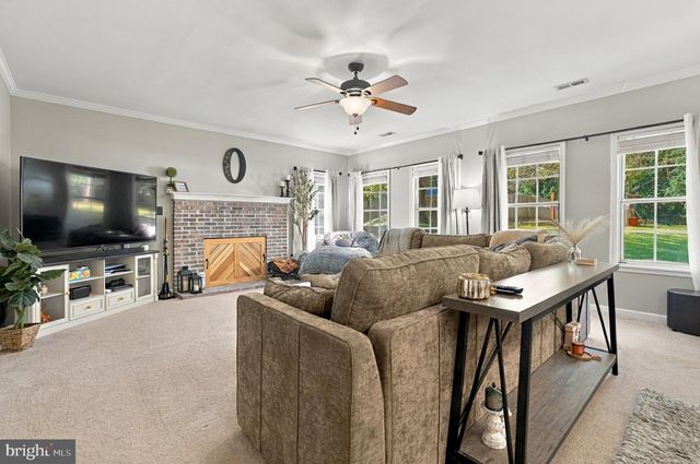 21271 SCARBOROUGH DR, Lexington Park, MD 20653