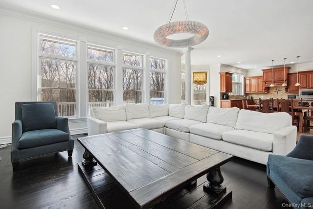 47 Kayla Lane, Mahopac, NY 10541