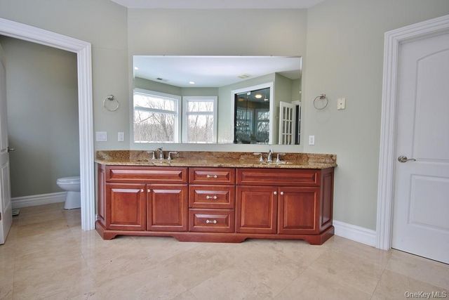 47 Kayla Lane, Mahopac, NY 10541