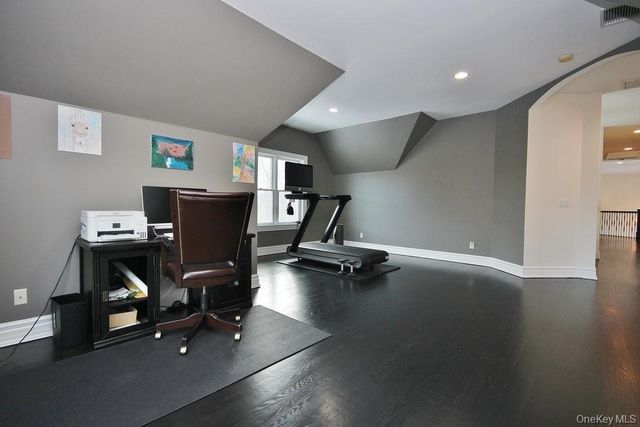 47 Kayla Lane, Mahopac, NY 10541