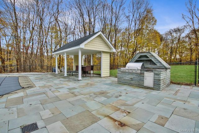 47 Kayla Lane, Mahopac, NY 10541