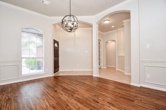802 Childers Court, Stafford, TX 77477