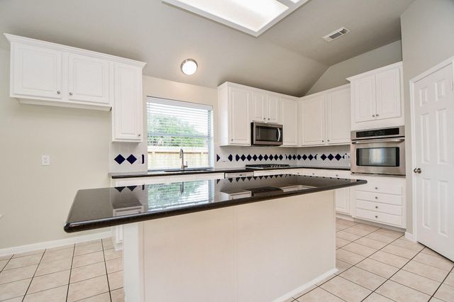 802 Childers Court, Stafford, TX 77477