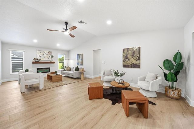 7655 PERSIAN COURT, Orlando, FL 32819