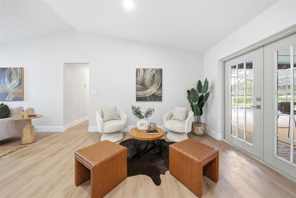 Image 13 of property listing at 7655 PERSIAN COURT, Orlando, FL 32819