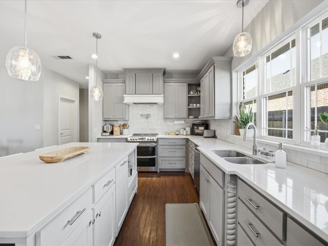 608 Timberline Drive, Bridgeport, TX 76426