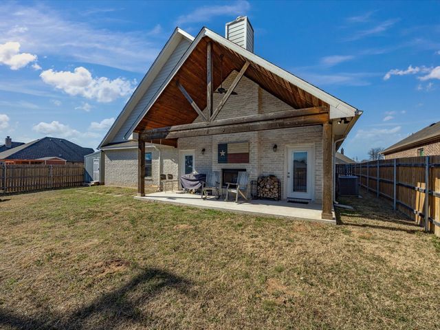 608 Timberline Drive, Bridgeport, TX 76426