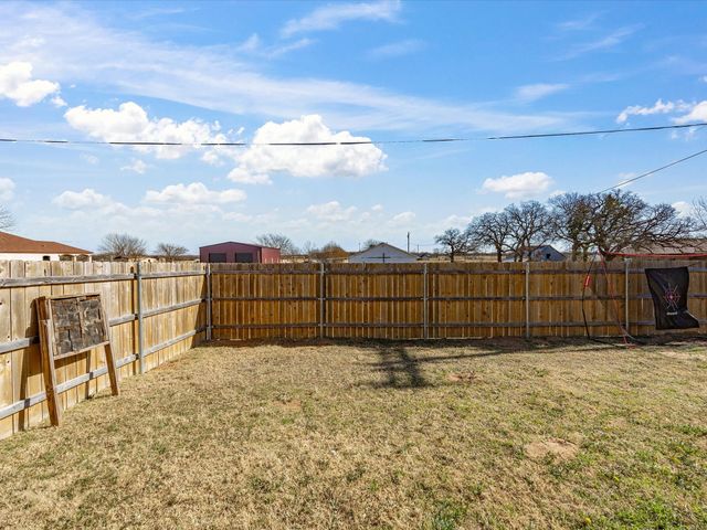 608 Timberline Drive, Bridgeport, TX 76426