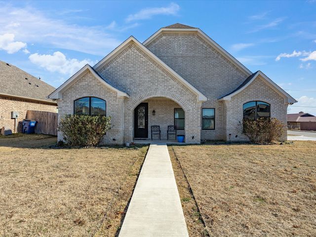 608 Timberline Drive, Bridgeport, TX 76426
