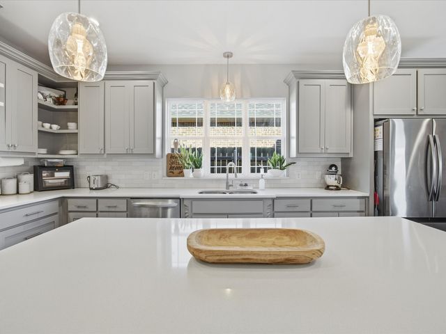 608 Timberline Drive, Bridgeport, TX 76426