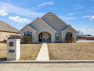 608 Timberline Drive, Bridgeport, TX 76426