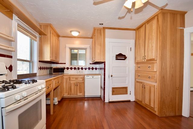 36 Hazel St, Attleboro, MA 02703