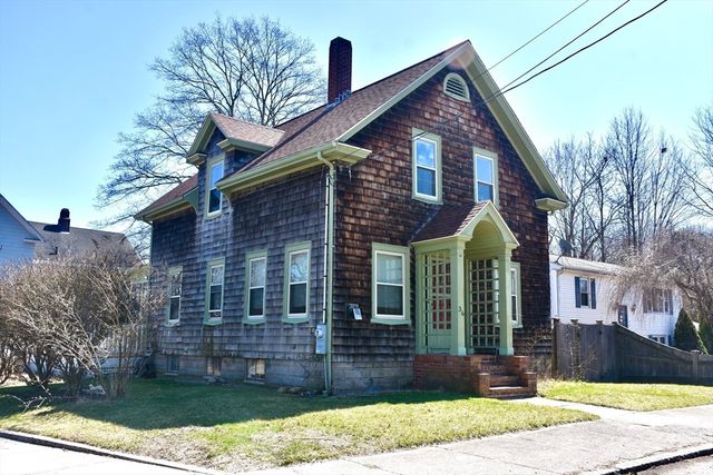 36 Hazel St, Attleboro, MA 02703