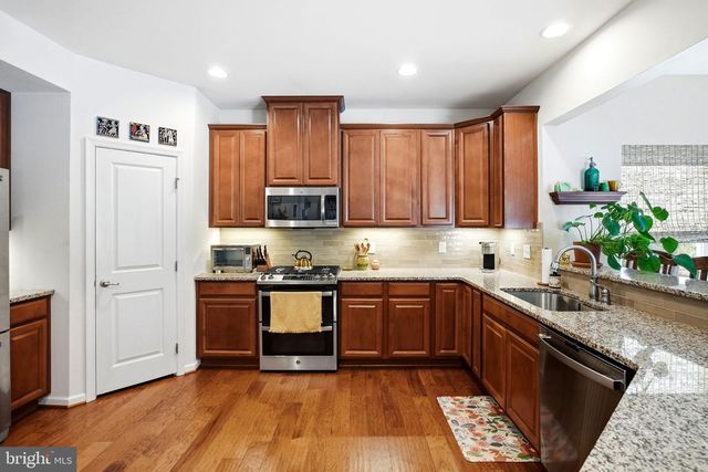 1937 ALAMINGO DR, Quakertown, PA 18951