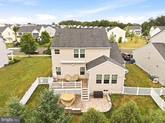 1937 ALAMINGO DR, Quakertown, PA 18951