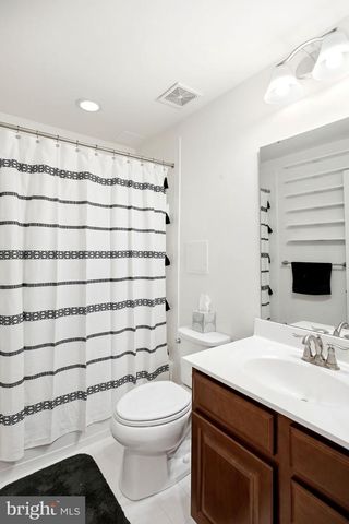 1937 ALAMINGO DR, Quakertown, PA 18951