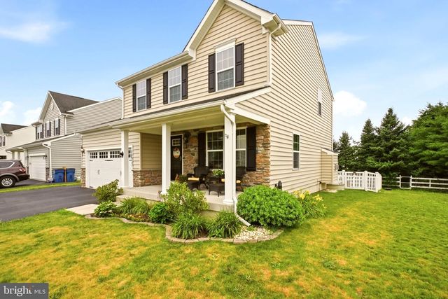 1937 ALAMINGO DR, Quakertown, PA 18951