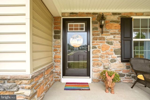 1937 ALAMINGO DR, Quakertown, PA 18951