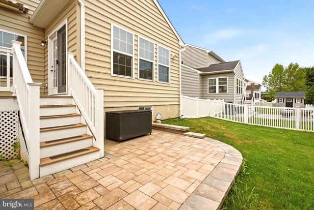1937 ALAMINGO DR, Quakertown, PA 18951