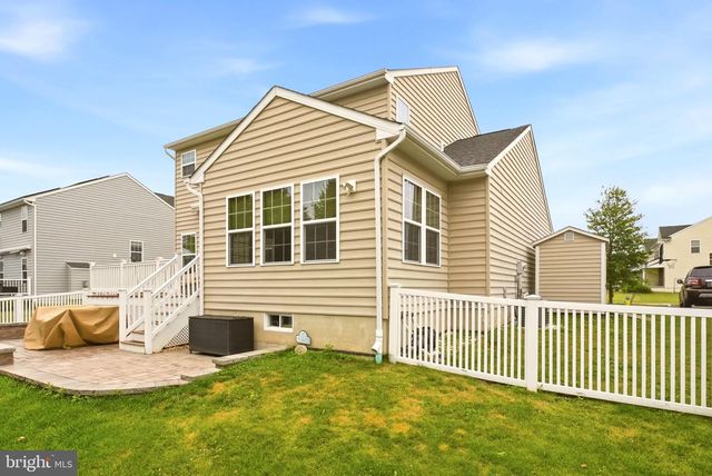 1937 ALAMINGO DR, Quakertown, PA 18951