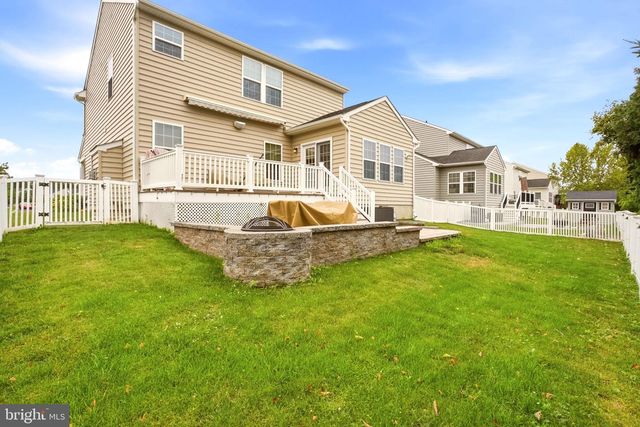 1937 ALAMINGO DR, Quakertown, PA 18951