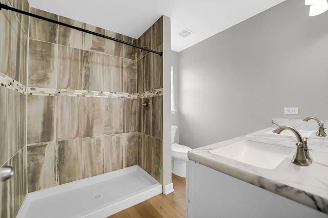 224 N La Salle Avenue, Bradley, IL 60915