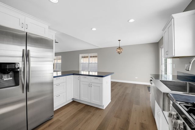 224 N La Salle Avenue, Bradley, IL 60915