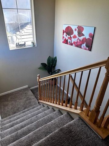 5748 Amnest Way, Sacramento, CA 95835