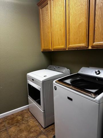 5748 Amnest Way, Sacramento, CA 95835