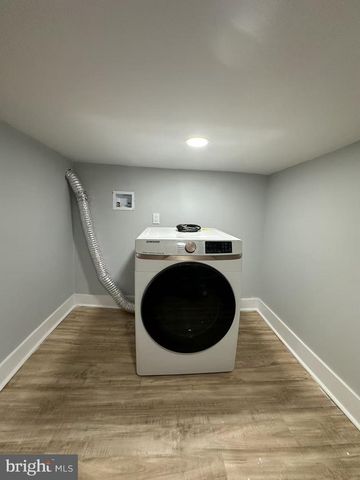 1049 MERCY ST, Philadelphia, PA 19148