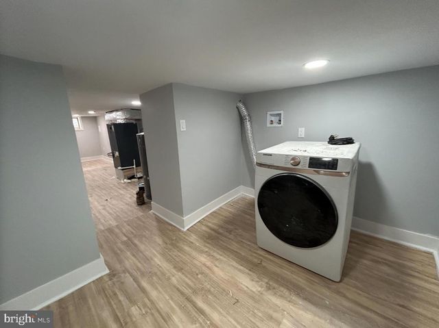 1049 MERCY ST, Philadelphia, PA 19148